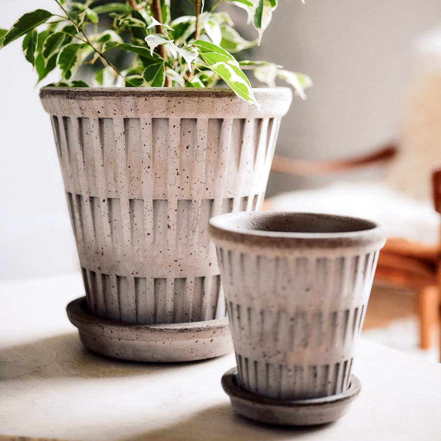Bergs Potter Pantheon in grau